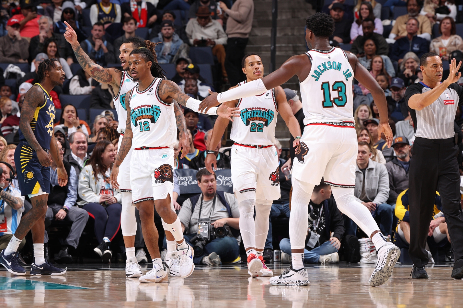 火箭客场大胜猛龙，实现逆转取胜