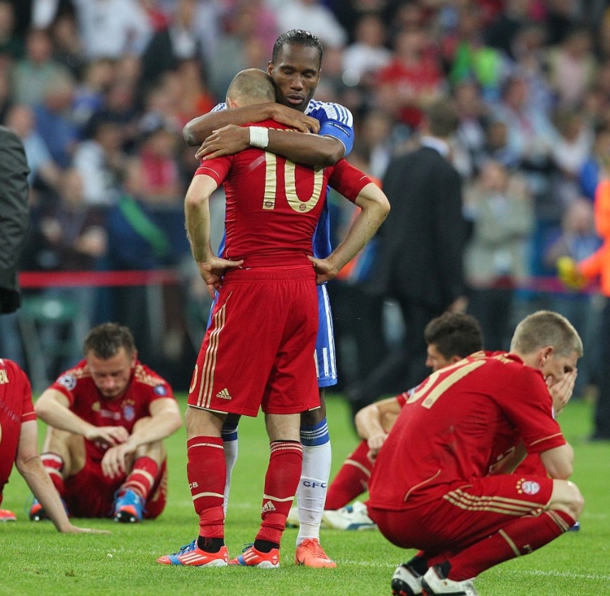 德罗巴连续二十场比赛得分超过最后时刻胜出,SKT不断突破!